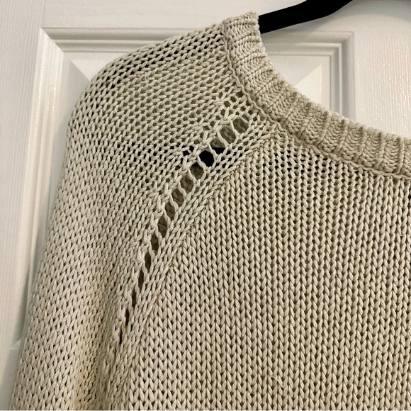 BB Dakota Fly-Away Back Scoop Neck Sweater Knit - Picture 4 of 6